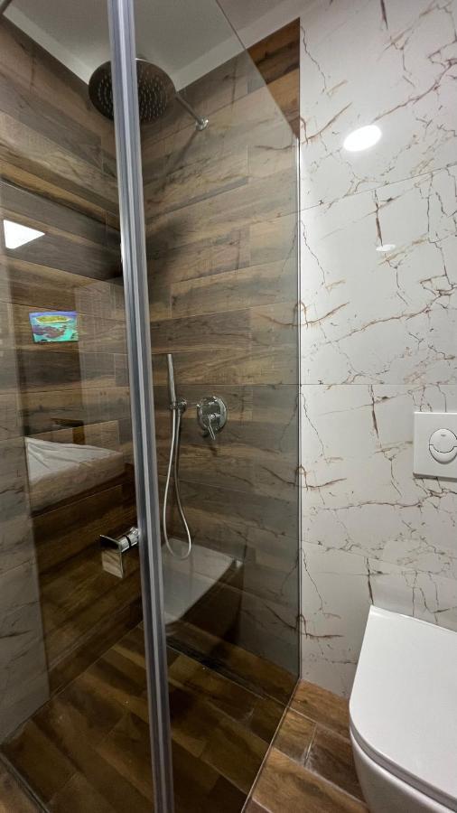 Vila 90 Boutique Hotel Tirana Eksteriør billede