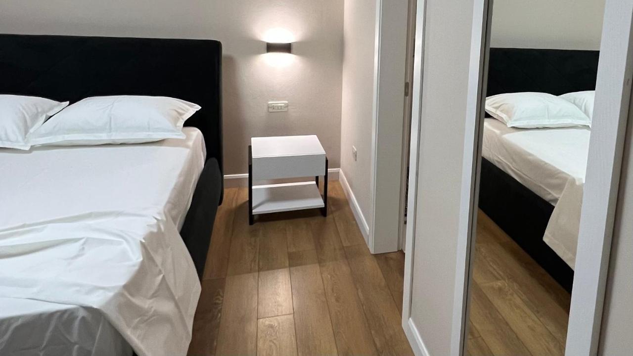 Vila 90 Boutique Hotel Tirana Eksteriør billede