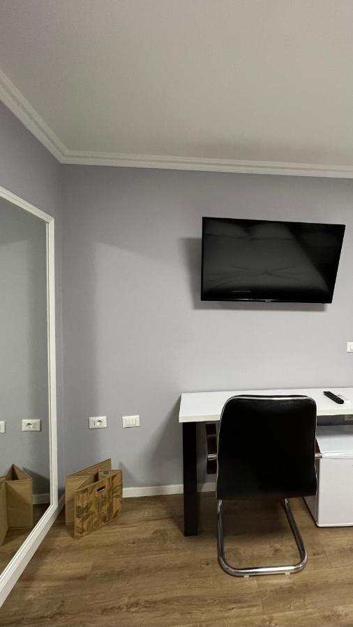 Vila 90 Boutique Hotel Tirana Eksteriør billede