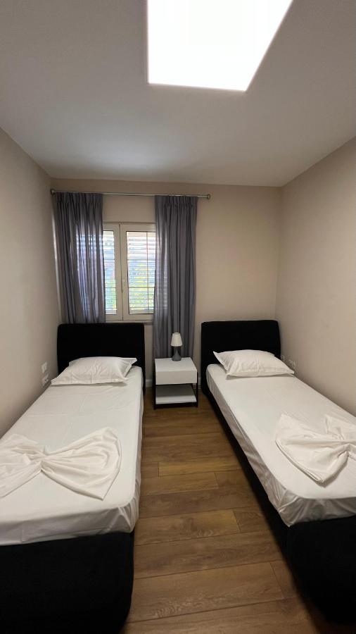 Vila 90 Boutique Hotel Tirana Eksteriør billede