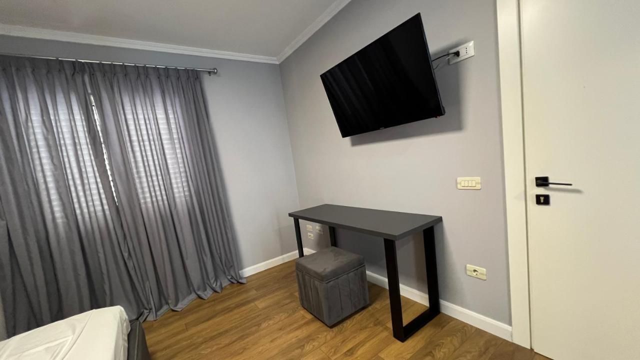 Vila 90 Boutique Hotel Tirana Eksteriør billede